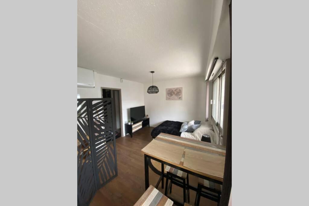 Le 13 Du Temple - Plein Coeur Centre Ville, Residence Privee, 5Mn Gare Sncf, Wifi Et Netflix 니오르 외부 사진