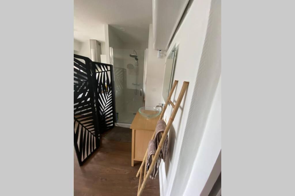 Le 13 Du Temple - Plein Coeur Centre Ville, Residence Privee, 5Mn Gare Sncf, Wifi Et Netflix 니오르 외부 사진